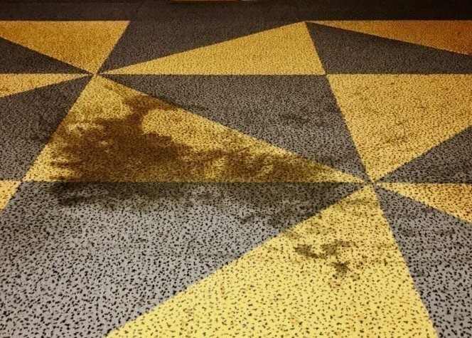 Grim plet trænger til tæpperens