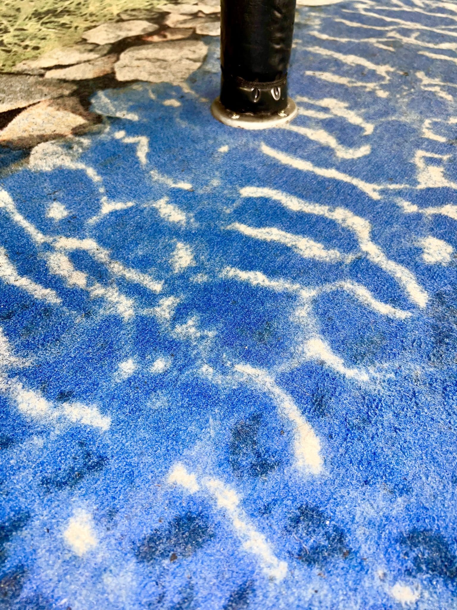 Væg til væg tæppe i legeland blev flot igen - TRY.dk